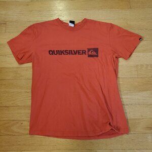 Vintage Y2K Quiksilver Mens Red Short Sleeve T-shirt Size Large Surf Skate